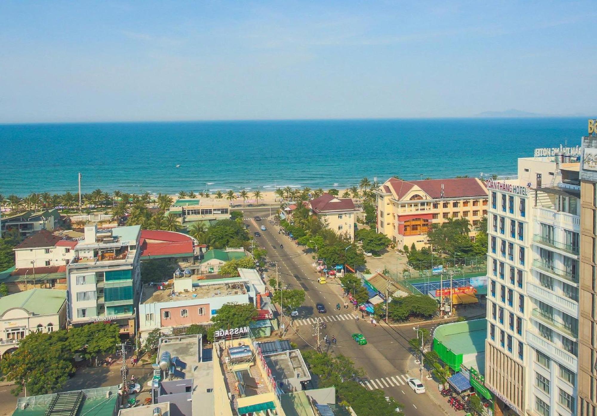 Toan Thang Beach Hotel Da Nang Exterior photo